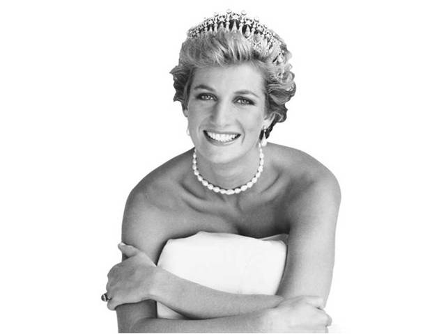 Princezna Diana byla zavražděna britskými agenty, píše Globe