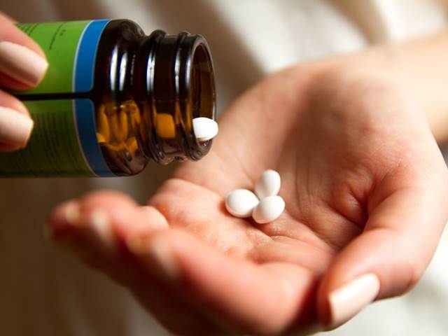 Lidé užívající kombinace různých léků jsou více ohroženi vedlejšími účinky