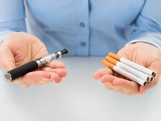 Elektronické cigarety raději vyhoďte. Jen zvyšují riziko infarktu a mrtvice