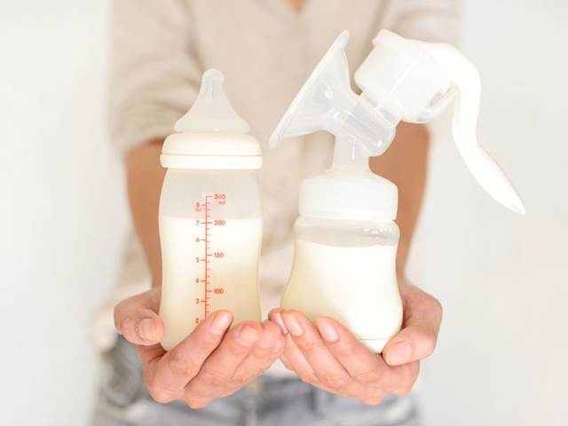 Pumpičky na mateřské mléko přenášejí škodlivé bakterie
