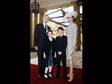 Herečka Catherine Zeta-Jones s rodinou u královny Alžběty II.