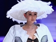 Týden módy v Pekingu - výstřelky mladých návrhářů.