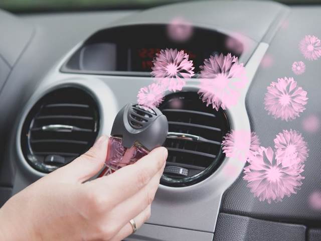 Osvěžovače vzduchu do auta mohou způsobit zdravotní potíže