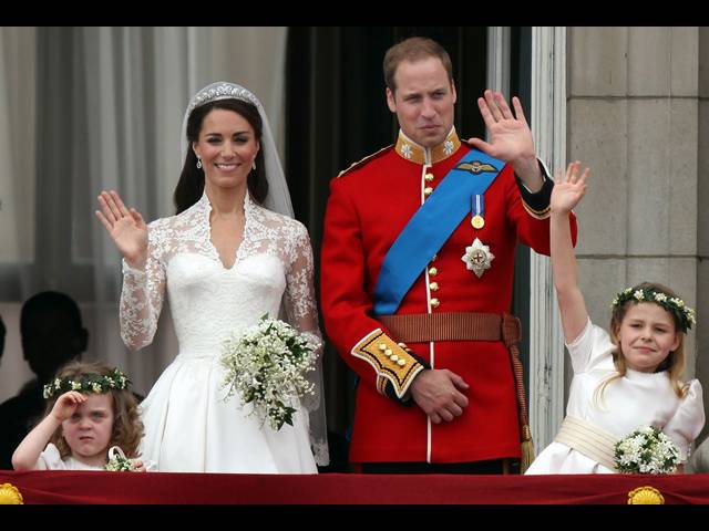 Nevěsta Kate Middleton: Měla nové, modré, půjčené i staré