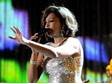 Whitney Houston (únor, 2011)