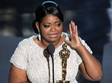 Oscar 2012: Octavia Spencer ukázala, že nemít hollywoodskou (tedy vychrtlou) postavu nemusí pro č...