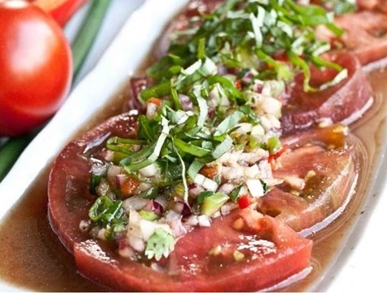  Marinovaný rajčatový salát                