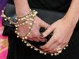 Jak nosí perly celebrity: Laura Haddock 