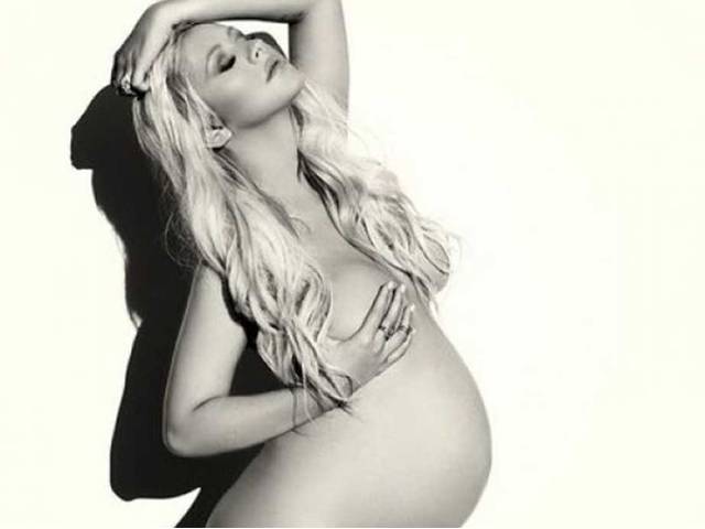 Těhotná Christina Aguilera se nechala nafotit NAHÁ: Líbí?!
