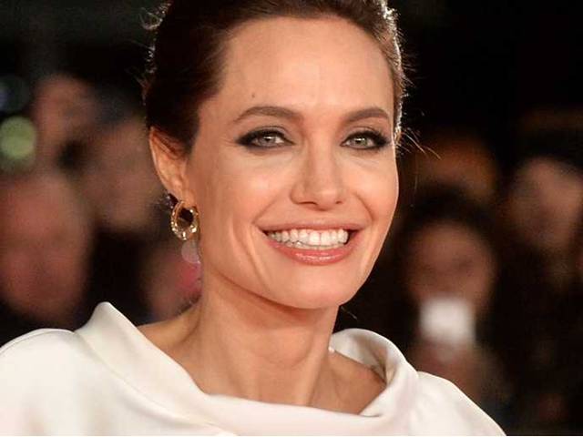 Angelina Jolie štědrovečerní hostinu opět nepřipraví... Její 11letý syn vaří líp než ona
