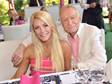 Hugh Hefner a Crystal Harris.