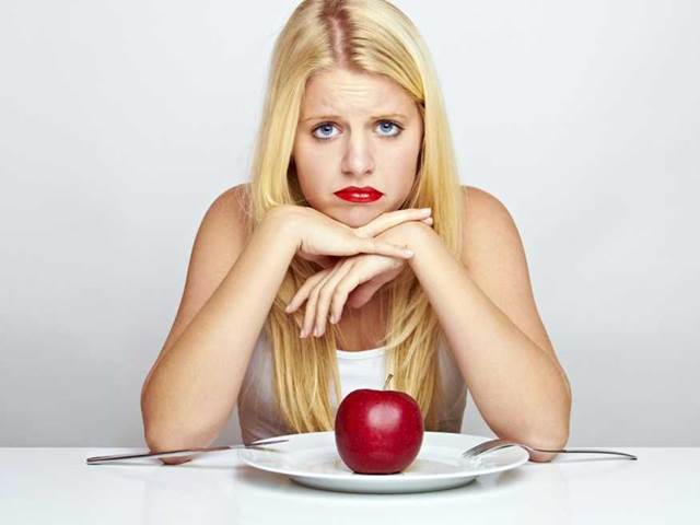 Dietářky, pozor: Drastické změny jídelníčku ze dne na den vám škodí!