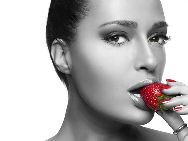 Skrytá dietní hrozba: Kdy a kolik ovoce můžete sníst, abyste po něm nepřibrala?
