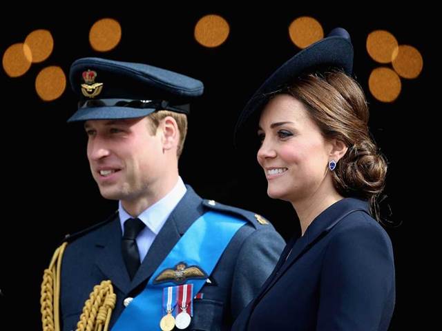 Princ William je jako na trní: Jeho Kate dnes, nebo zítra porodí!