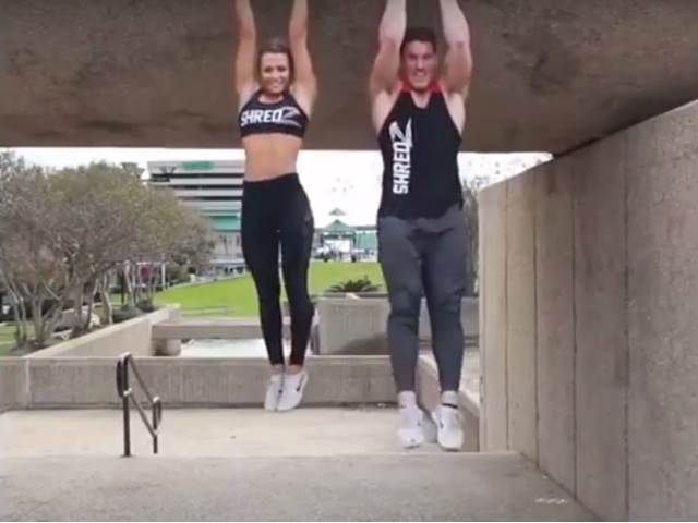 Tihle dva vás dostanou: I takhle může vypadat cvičení v páru! (VIDEO)