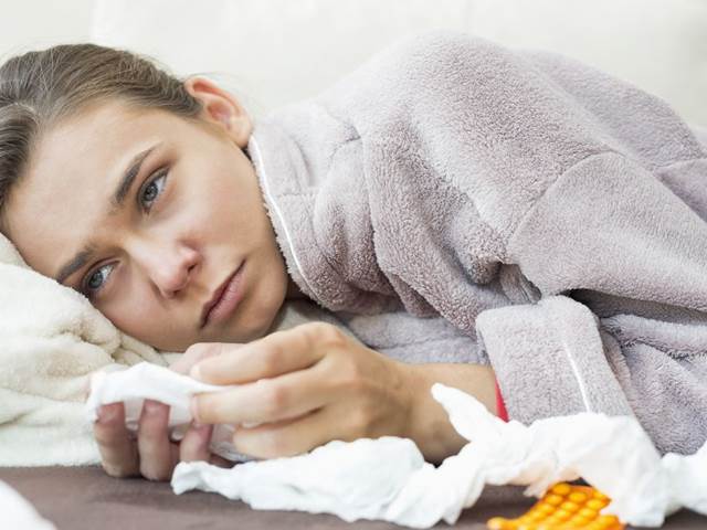 Chřipka všude kolem vás. Jak se jí vyhnout?