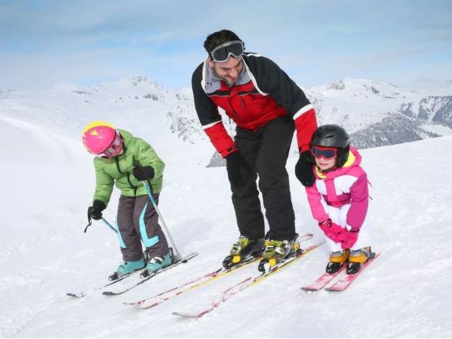 Mami, tati, kdy už půjdeme lyžovat? Jak zařídit tu nejlepší rodinnou dovolenou na horách