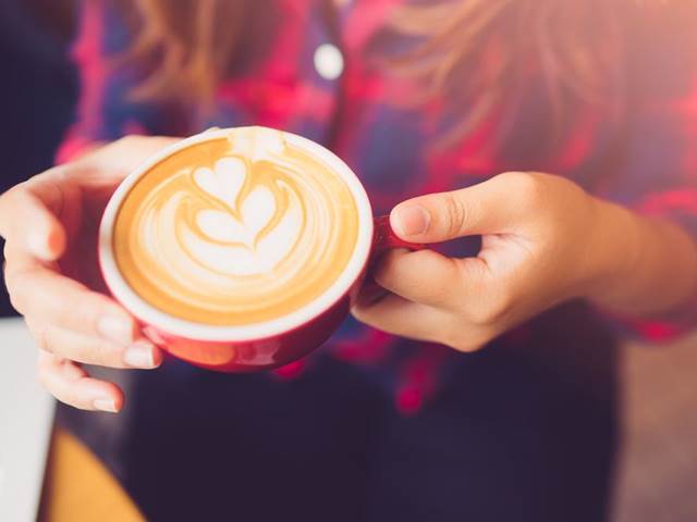 Káva může prodloužit život lidem s onemocněním ledvin