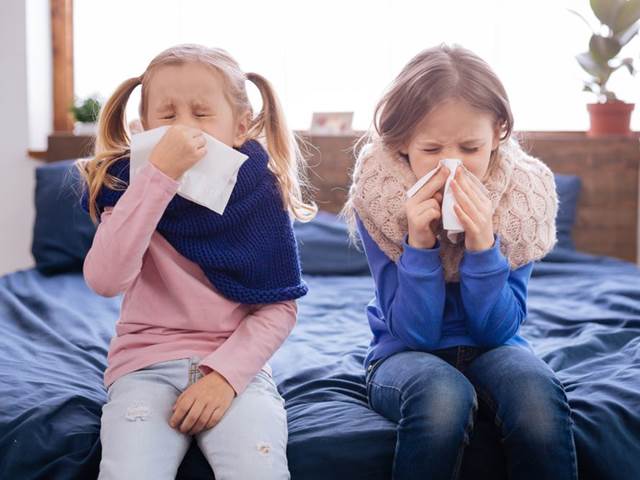 Chřipka, rýma, angína… Nemůže se váš potomek vymotat z nemocí? Podpořte jeho imunitu!