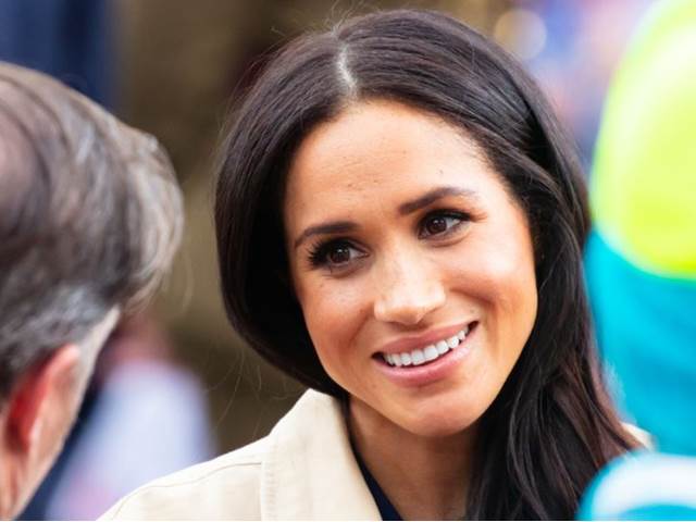 Proč královna zakázala Meghan šperky, které nosila princezna Diana