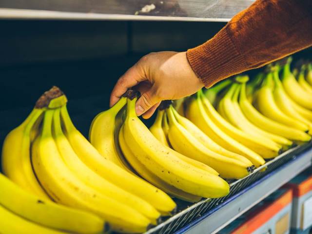Banány už vyžadují 60 postřiků za rok a stejně je decimují choroby