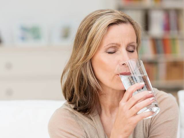 Pocit žízně není tím prvním projevem nedostatku vody v těle