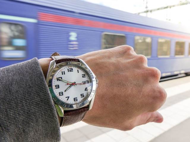 Už zase má ten vlak zpoždění... Kdy máte nárok na kompenzaci?