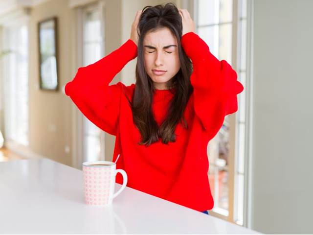 Lidé trpící migrénami by neměli pít víc než dvě kávy denně
