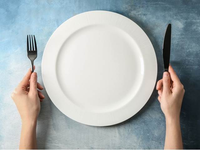 Opakované hladovky a omezení příjmu kalorií jsou lékem na chronická onemocnění