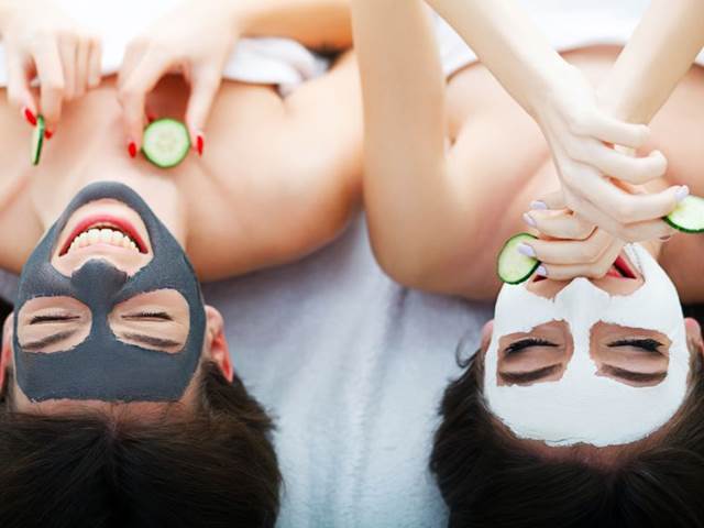 Péče o pleť: Poradíme vám, jak správně na pleťové masky