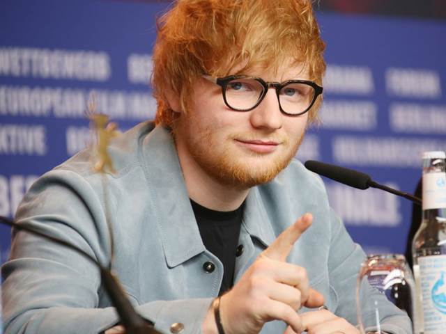 Ed Sheeran už čtyři roky žije bez chytrého telefonu