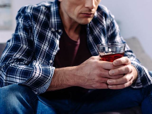 Vědci identifikovali geny způsobující alkoholismus