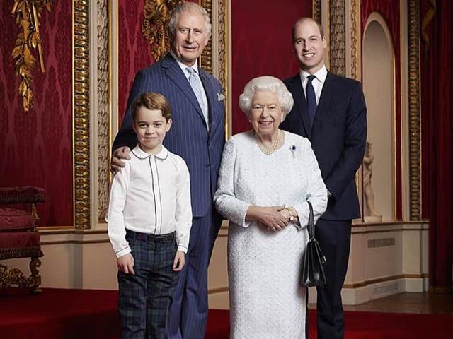 Královna Alžběta II. dává přednost jídlům z másla a smetany