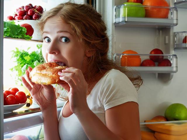 Depresím vyhovuje nezdravé stravování a nekvalitní spánek