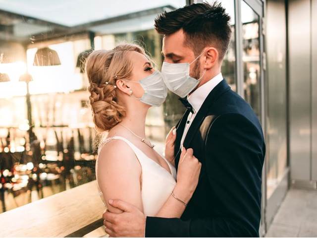 Koronavirus určuje nová pravidla svatebního dne