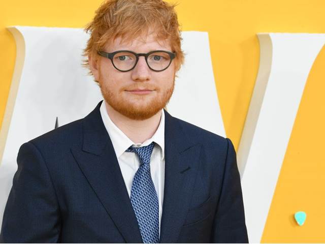 Ed Sheeran si v karanténě vařil vlastní pivo