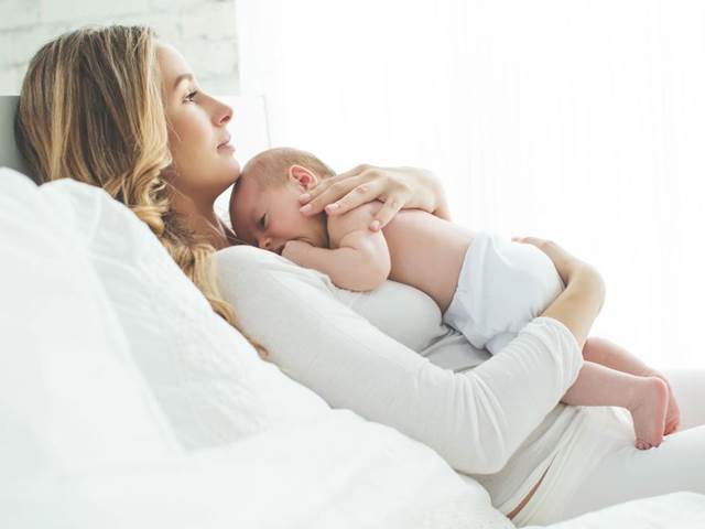 Po porodu je mozek ženy vnímavější