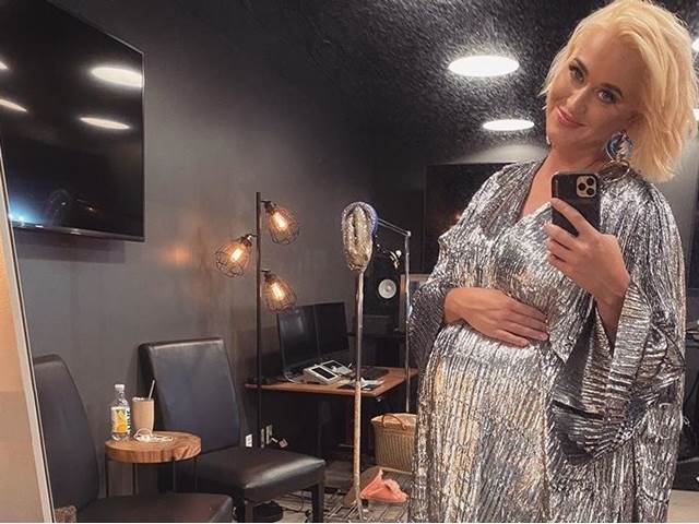 Katy Perry si zvolila za kmotru své dcery Jennifer Aniston