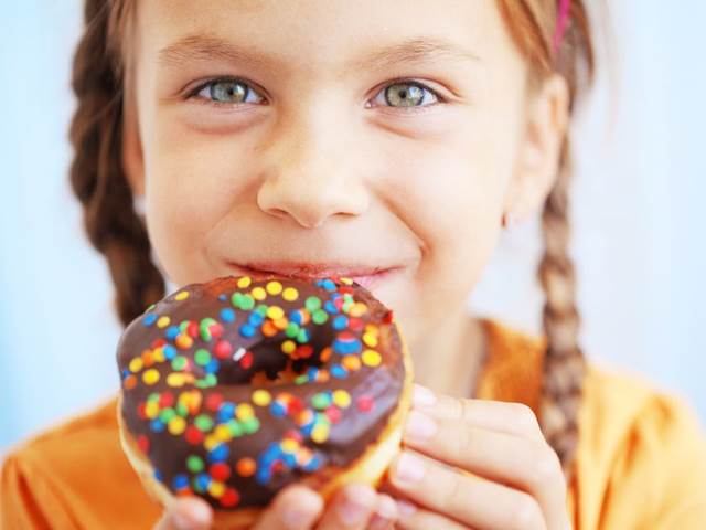 Konzumace cukru u dětí  má hořký konec