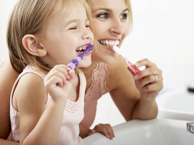 Vychytávky pro efektivní čištění zubů u dětí