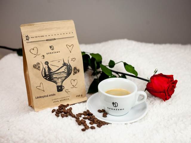 REDAKČNÍ TESTOVÁNÍ: Láskyplná pražená káva, kterou si zpříjemníte nejen svátek svatého Valentýna