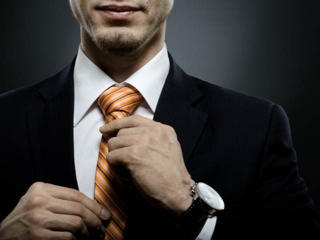 Nošení kravaty si se zdravím příliš nerozumí