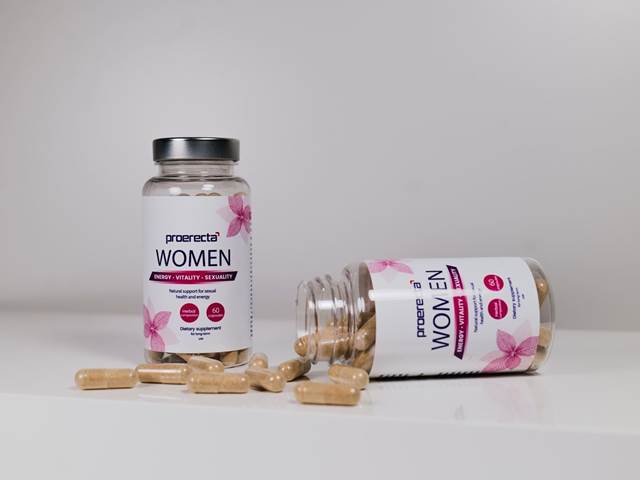 TESTOVÁNÍ: Bylinný doplněk stravy pro ženy na podporu sexuálního zdraví a menopauzální komfort