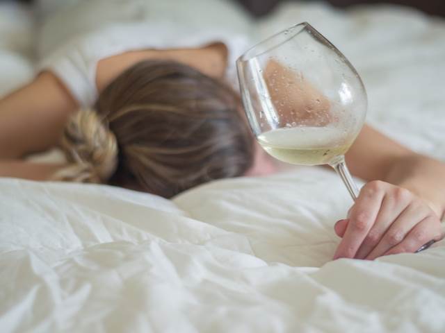Jistota kvalitního spánku po přehnané konzumaci alkoholu