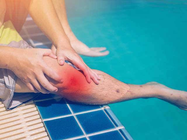 Plavání pomáhá při nepříjemné artritidě