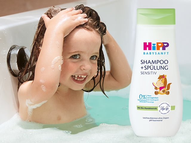 TESTOVÁNÍ: Už žádné slzičky při mytí vlásků. Testujeme dětský šampon s kondicionérem Babysanft 2v1 od HiPPu