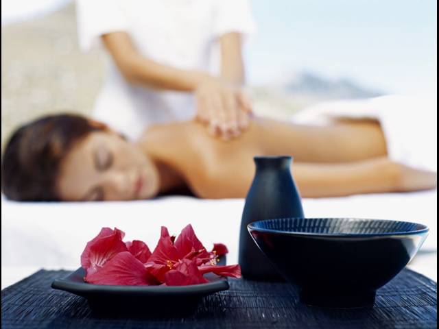 Relax pro vaše tělo i mysl? Řekněte si o aromaterapeutickou masáž!