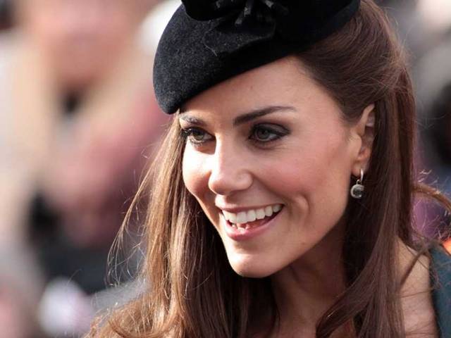 Tajemství krásné pleti Kate Middleton? Včelí jed!