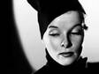 Herečku Katharine Hepburn k pohybu přivedli rodiče, kteří ji prý povzbuzovali, aby naplno využila...