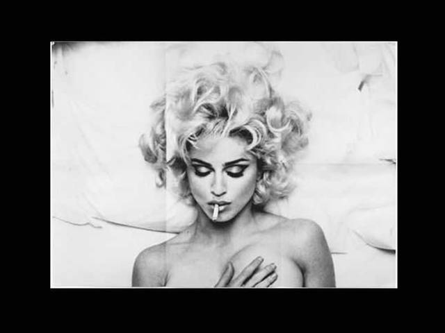 Fotografie nahé kouřící Madonny stará 22 let. Poznáte ji vůbec?